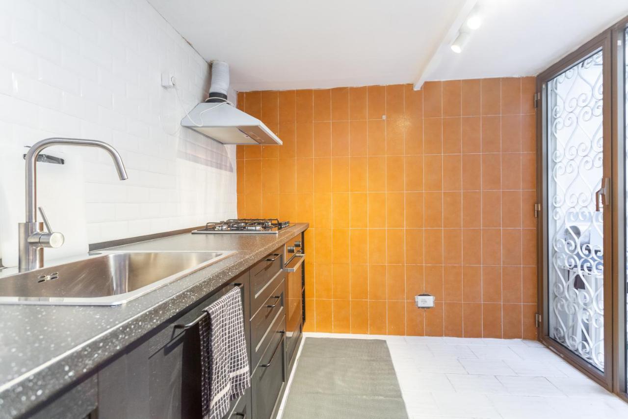Daplace - Giulia Apartment Рим Екстер'єр фото